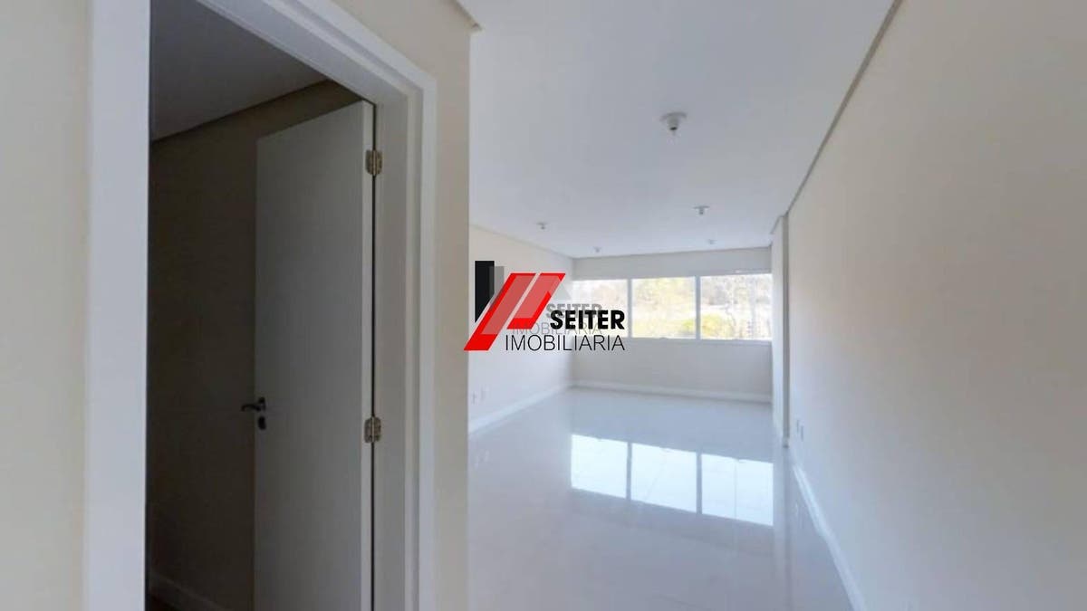 Sala comercial a venda no Itacorubi