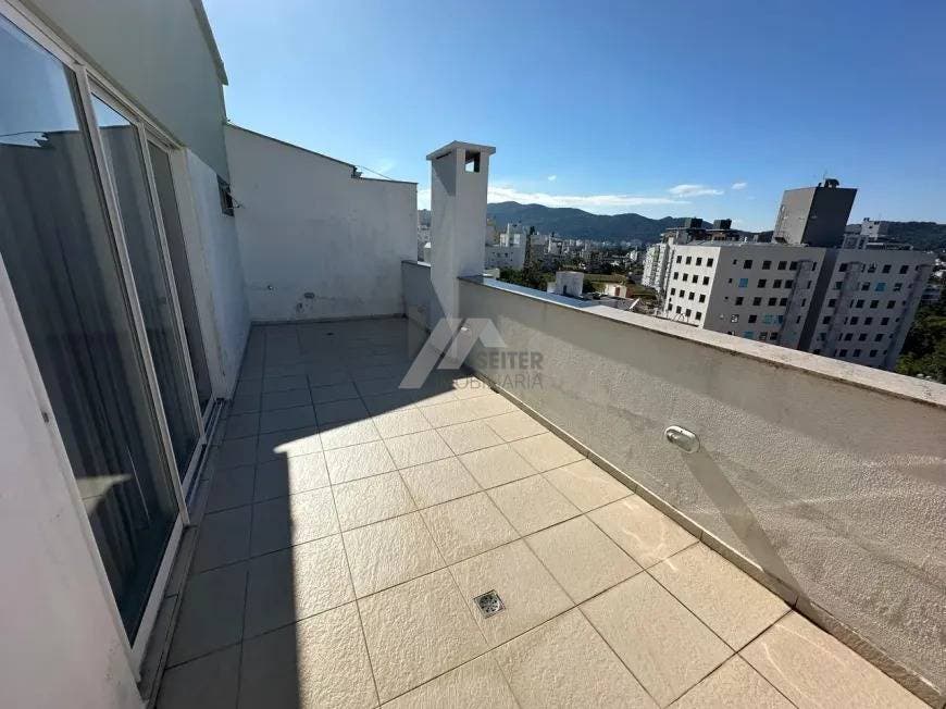 Residencial › Apartamento, 3, para Venda no Carvoeira- Florianópolis