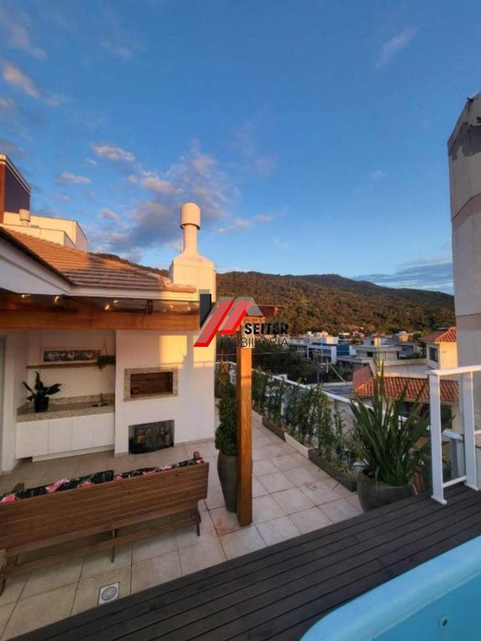 Cobertura à venda em Ponta das Canas Florianópolis