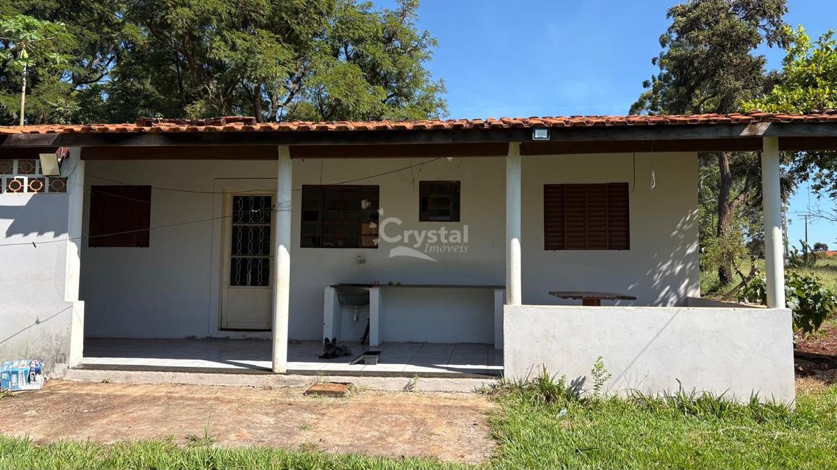 Casa à Venda com 2 Quartos, Cômodo nos Fundos e Terreno de 520 m² em Porto Miramar - Avaré. Foto 5