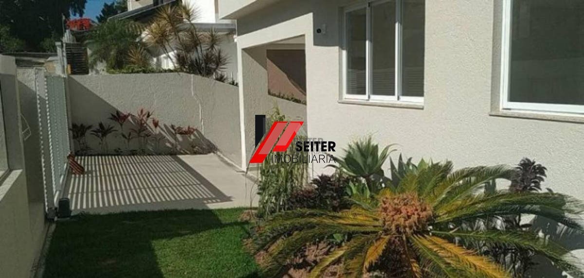 Casa a venda no bairro João Paulo com 4 dormitórios
