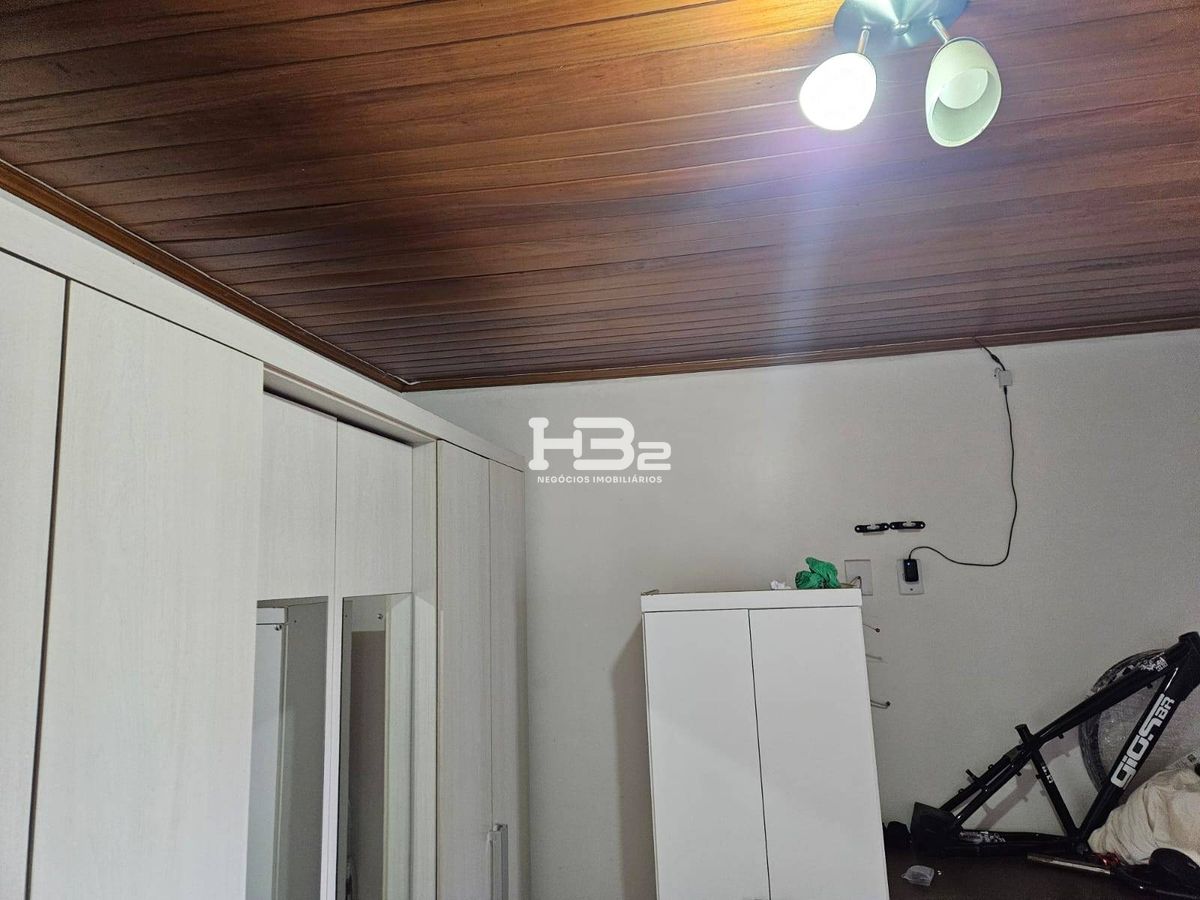 Casa Á Venda