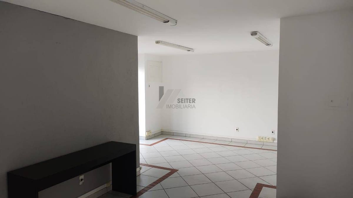 Sala comercial para alugar no centro de Florianópolis proximo ao mercado publico