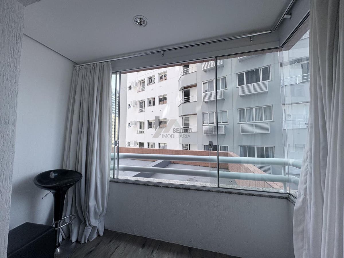 Apartamento de 3 Dormitorios a Venda Florianopolis Centro