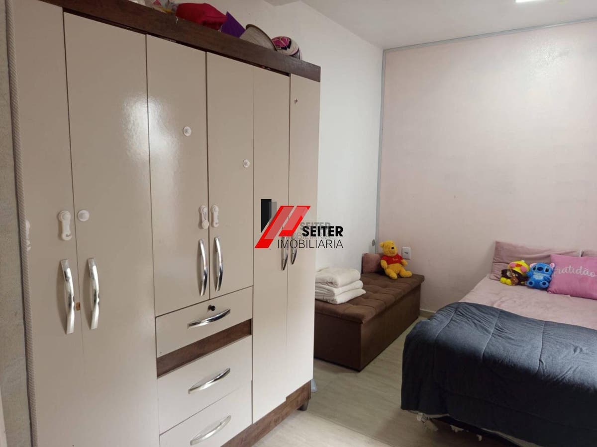 Casa à venda no Rio vermelho