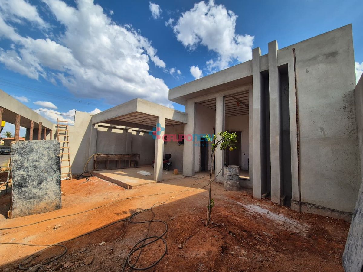Casa com 3 quartos à Venda, Bela Emília - Lagoa Santa