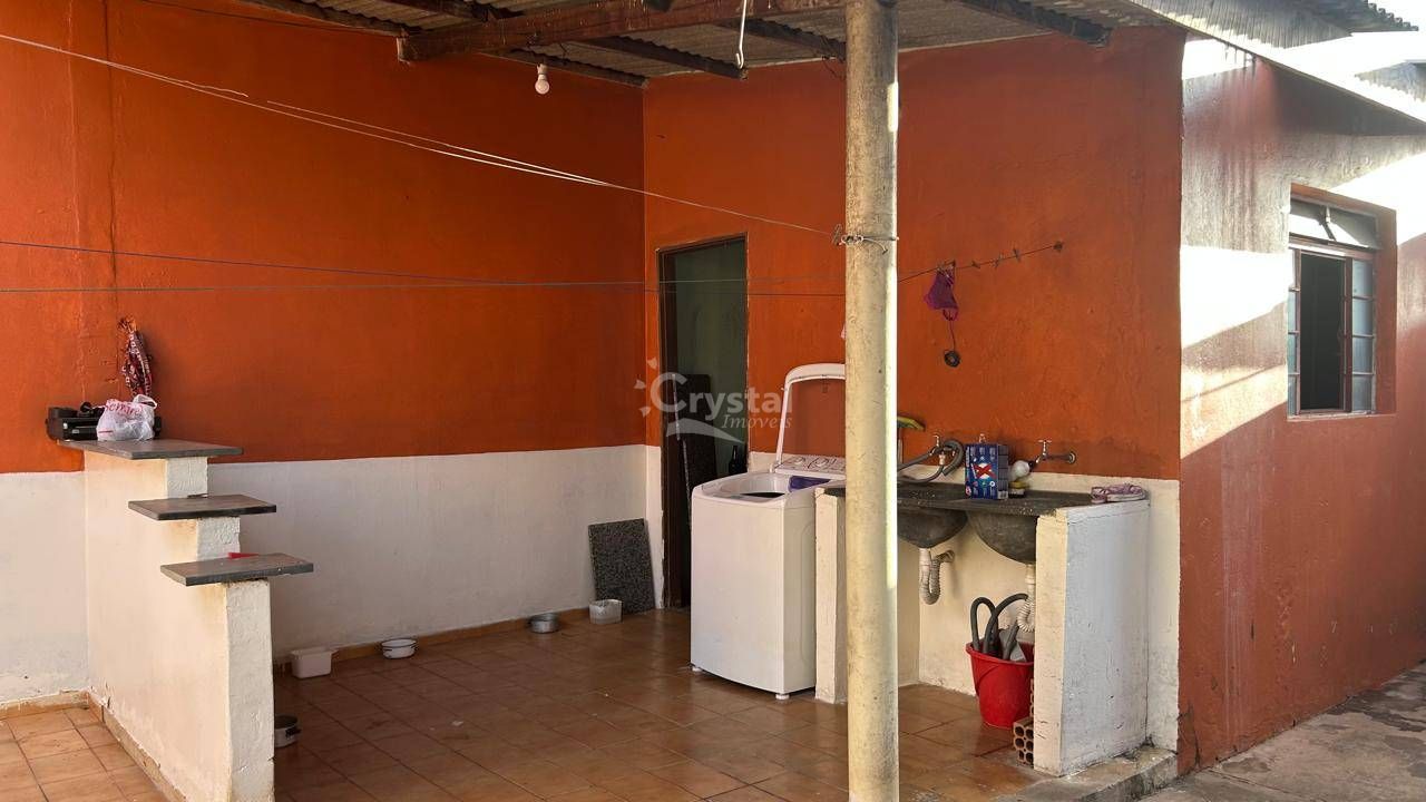 Casa com 4 Quartos (1 Suíte) e Garagem Fechada à Venda no Jardim Vera Cruz - Avaré. Foto 2