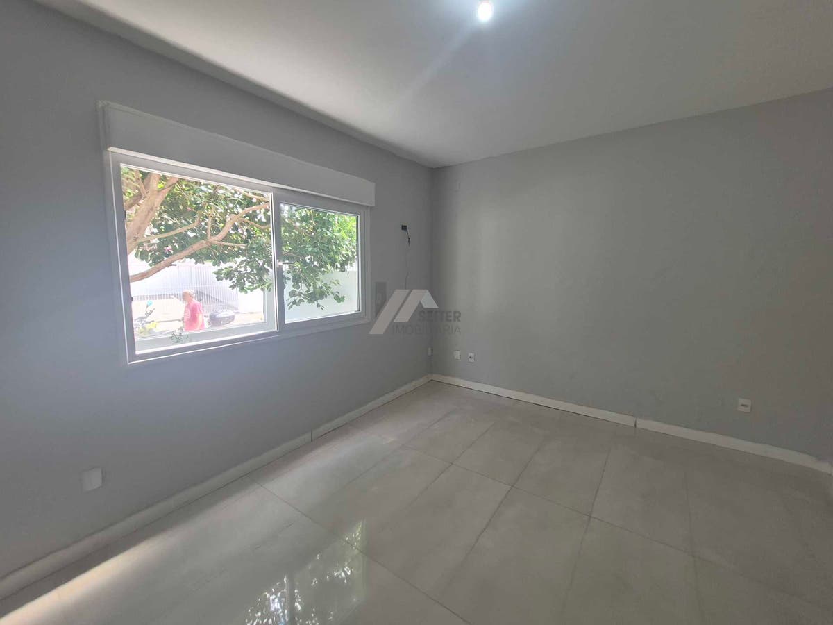 Casa de 4 quartos para alugar no Santa Monica Florianopolis