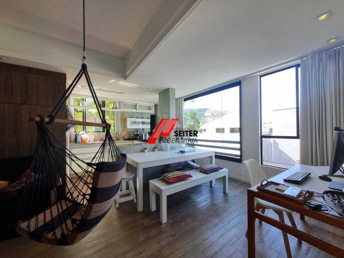 Apartamento de 2 dormitorios a venda Lagoa da Conceiçao