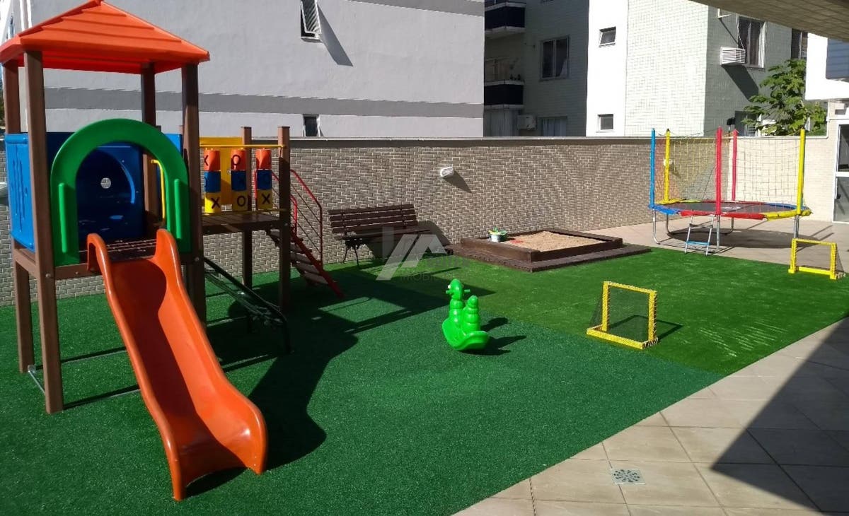 Cobertura 3 suites alugar Trindade florianopolis
