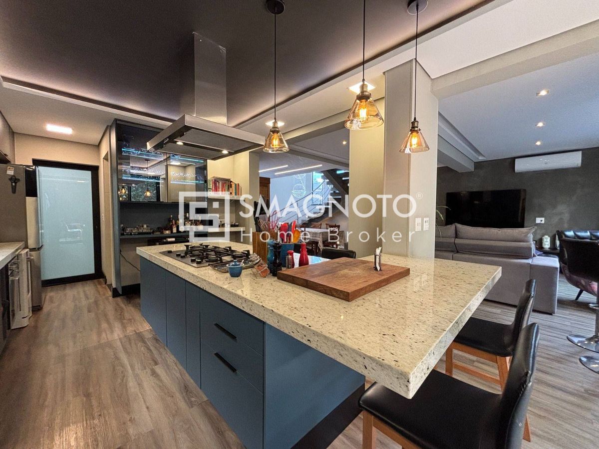 Sobrado com 4 Suítes à Venda no Villa D'Aquila em Piracicaba 304 M² R$ 2.790.000