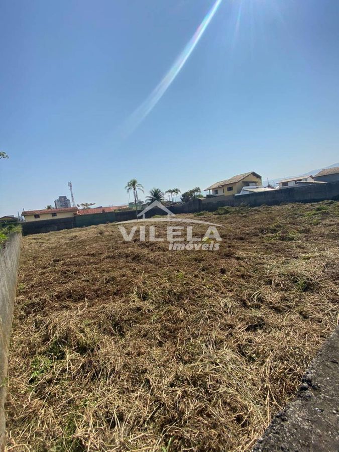 Área com 2000 m²