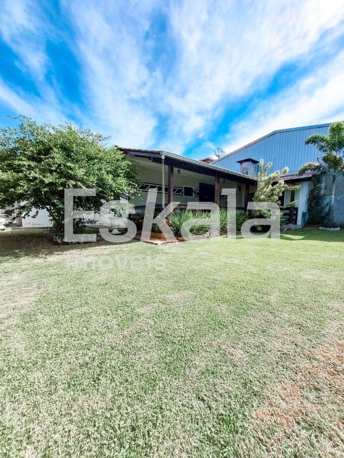 Casa com 01 Suíte + 02 Quartos Corupá