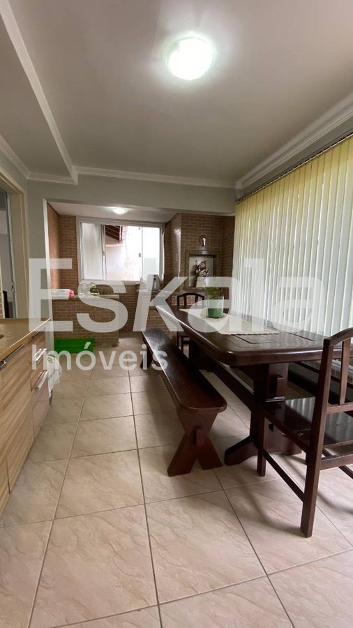 Casa Mobiliada Com 01 suíte + 03 Quartos Czerniewicz - Jaraguá Do Sul