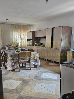 Terreno com 4 casas em Osasco: 355m², 9m frente, desocupado - 11