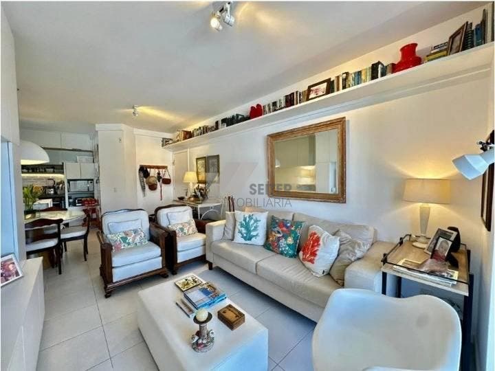 Apartamento á venda Itacorubi Florianópolis.