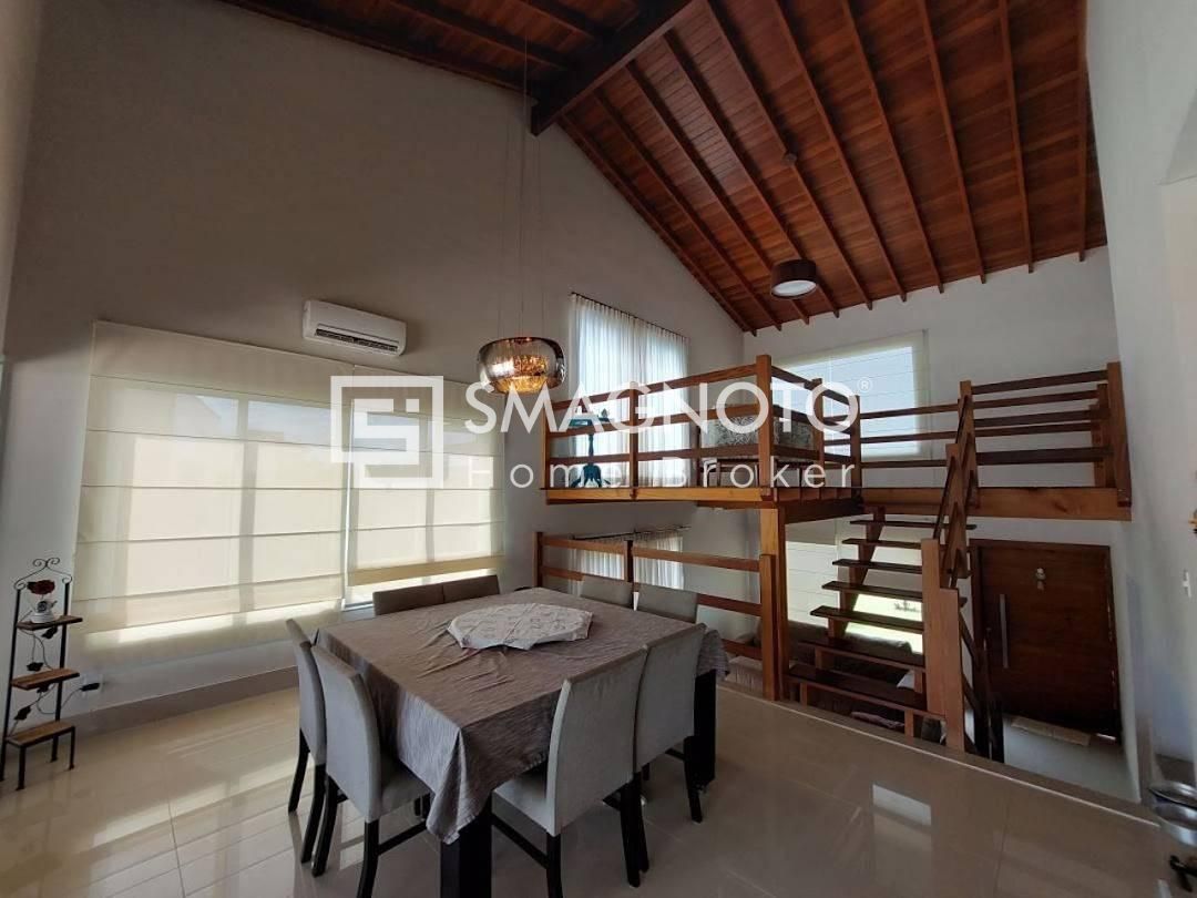 Vendo Sobrado no condomínio Aguas de São Pedro 3 suítes, piscina e excelente nível de acabamento!