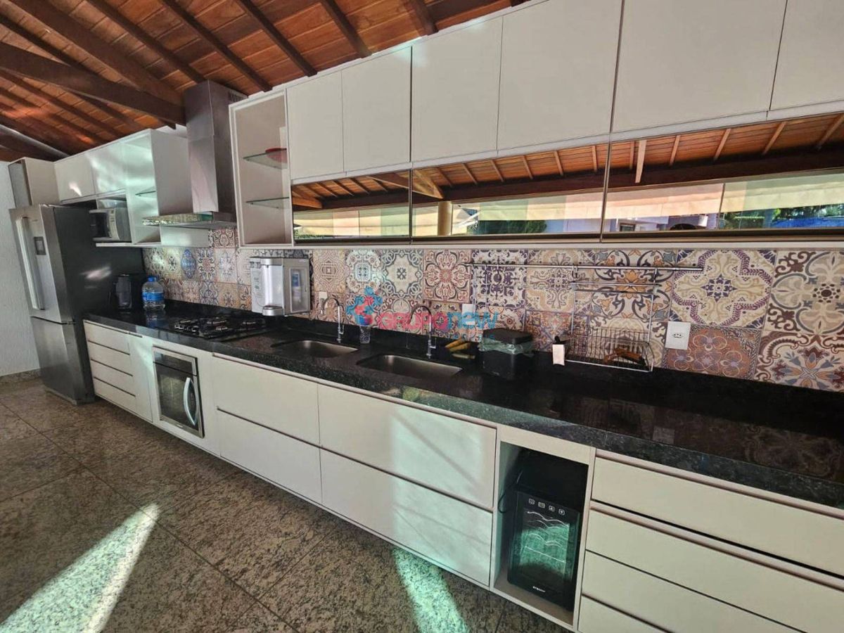 Casa de Condomínio com 6 quartos para Locação, Jardim Ipê - Lagoa Santa