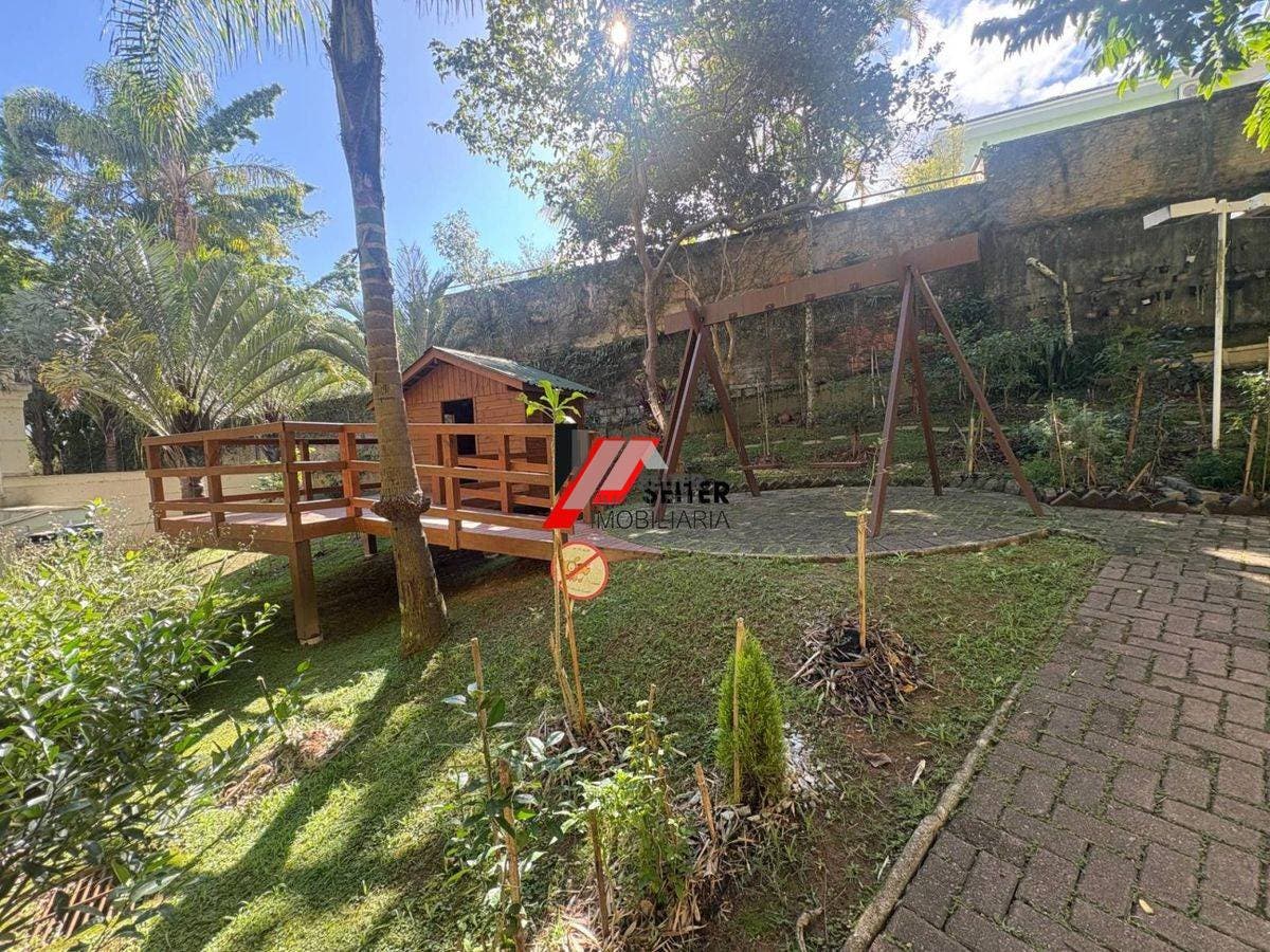 Apartamento de 3 dormitorios com suite a venda no bairro Itacurubi