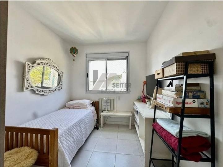 Apartamento á venda Itacorubi Florianópolis.