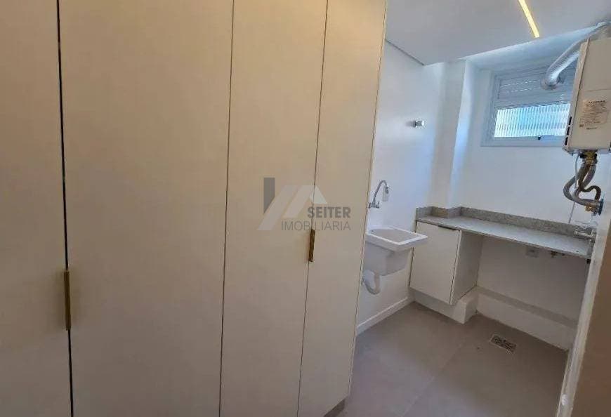 Apartamento 3 dormitórios para Venda no Florianópolis Centro