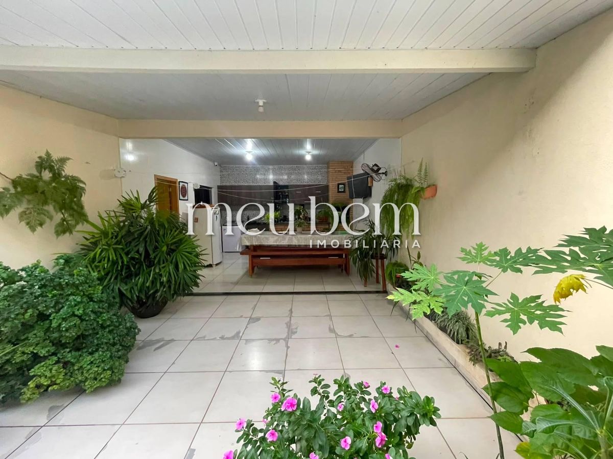 Casa com 4 quartos à venda no bairro Aponiã, por R$650.000,00 em Porto Velho - Rondônia - Casa em Aponiã, Porto Velho - à venda - Meu Bem Imóveis