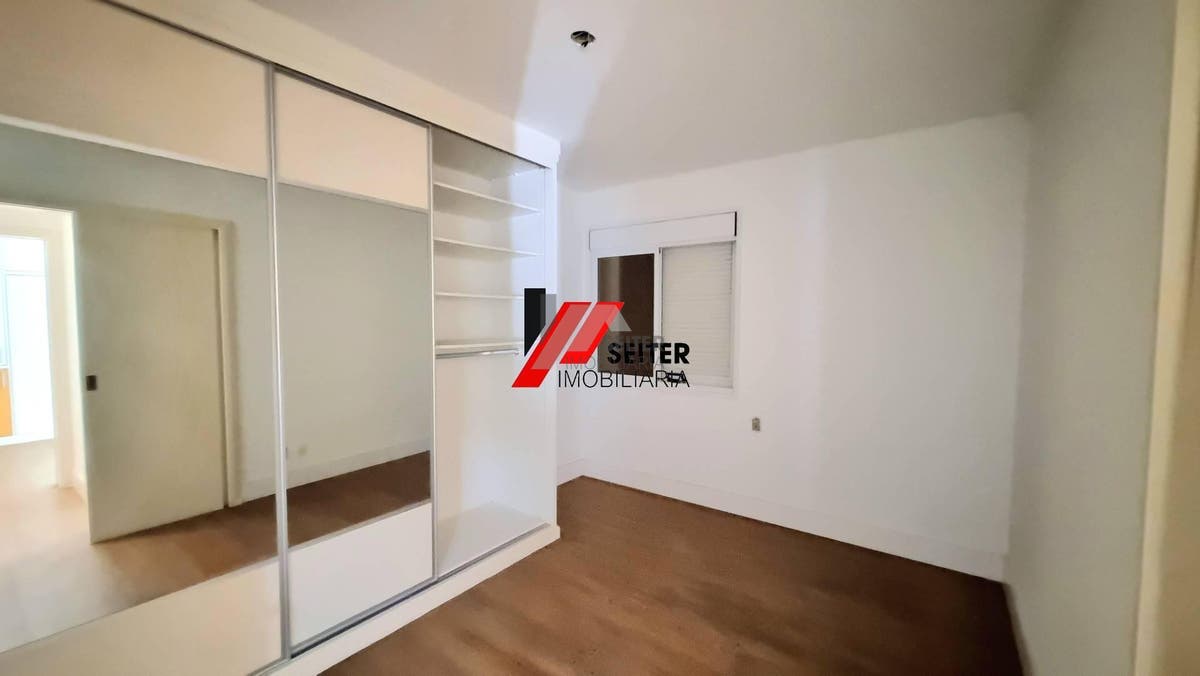 Apartamento de 4 dormitorios para alugar na Beira Mar de Florianopolis