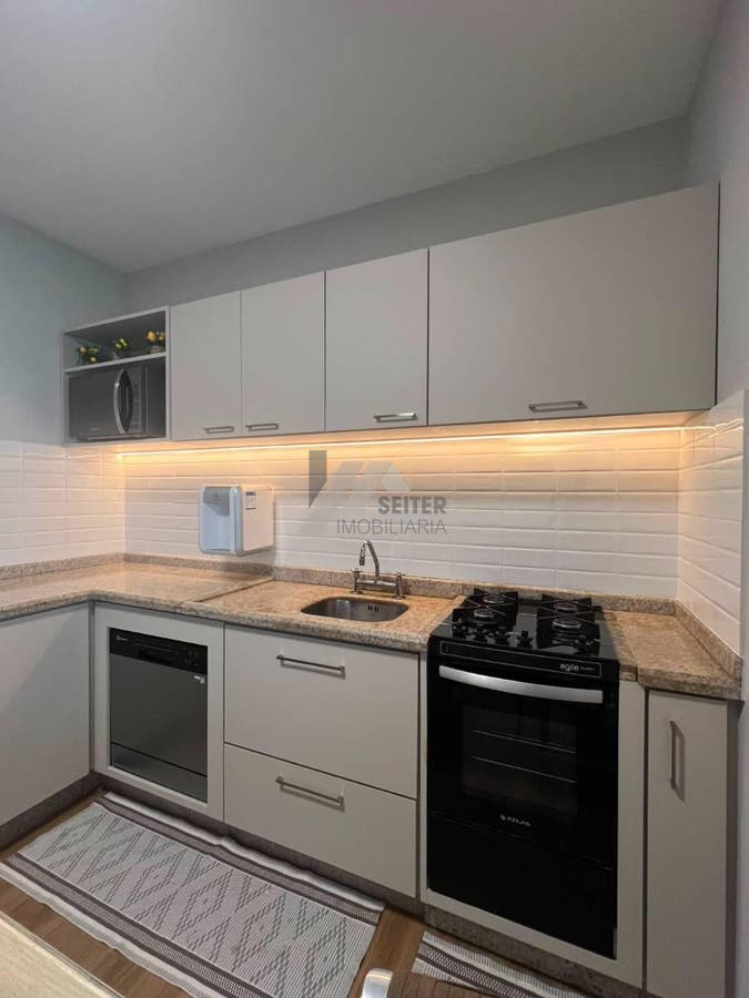 Apartamento com 4 quartos, Itacorubi - Florianópolis