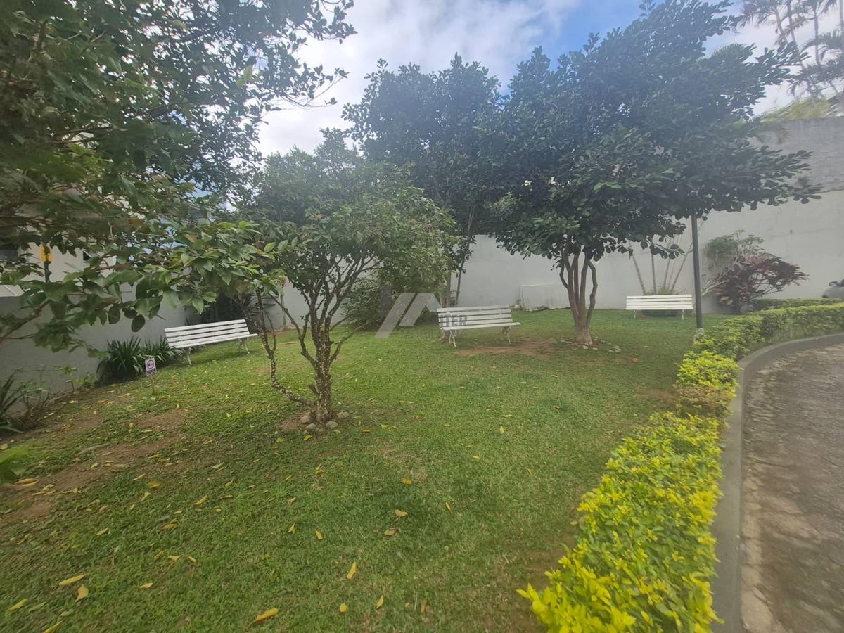 Apartamento com 2 quartos, Carvoeira - Florianópolis