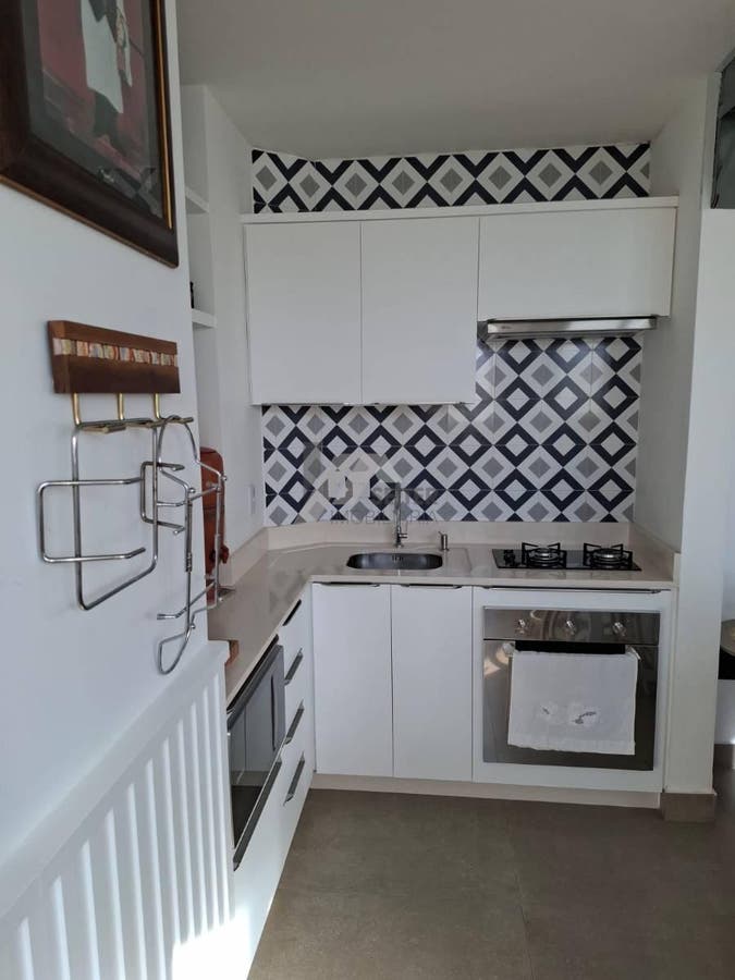 Apartamento com 2 quartos, Centro - Florianópolis