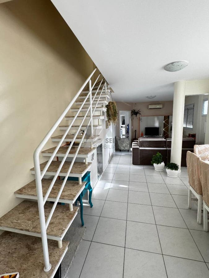Cobertura 3 suites venda Trindade florianopolis