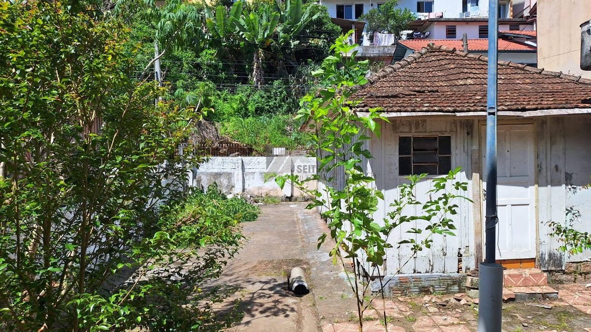 Terreno a venda Agronomica Rua Juvan Rocha n° 352