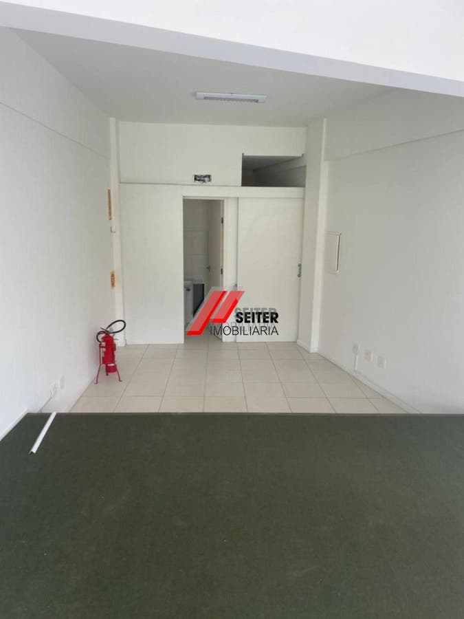 Loja com Mezanino Venda Córrego Grande Florianópolis