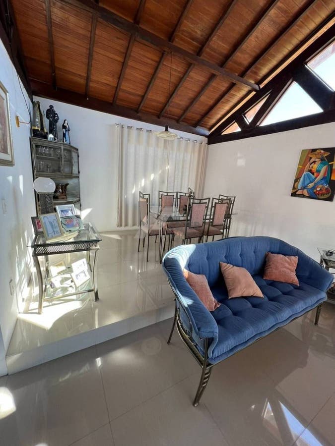 Casa para locação com 3 dormitórios sendo 1 suíte em Florianópolis Centro