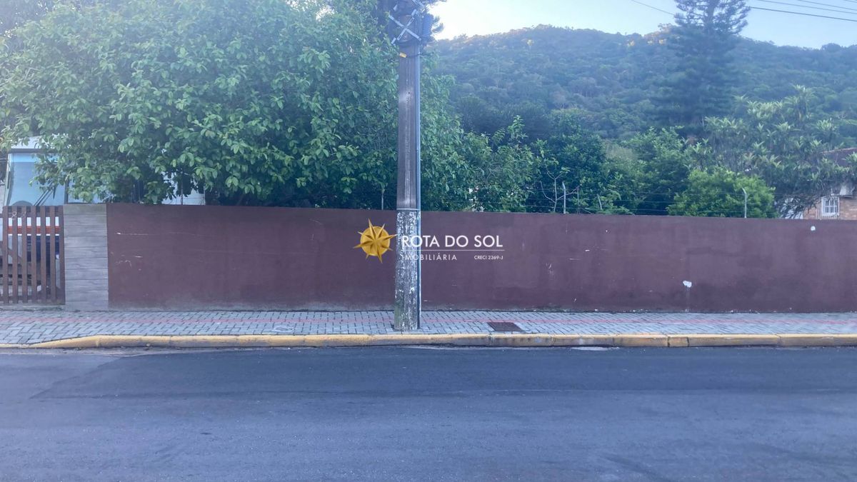 Terrenos à venda na Beija Flor no bairro Bombas em Bombinhas - 2