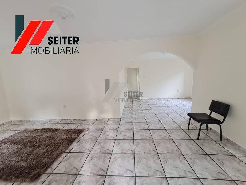 Casa 3 dormitorios para locação trindade