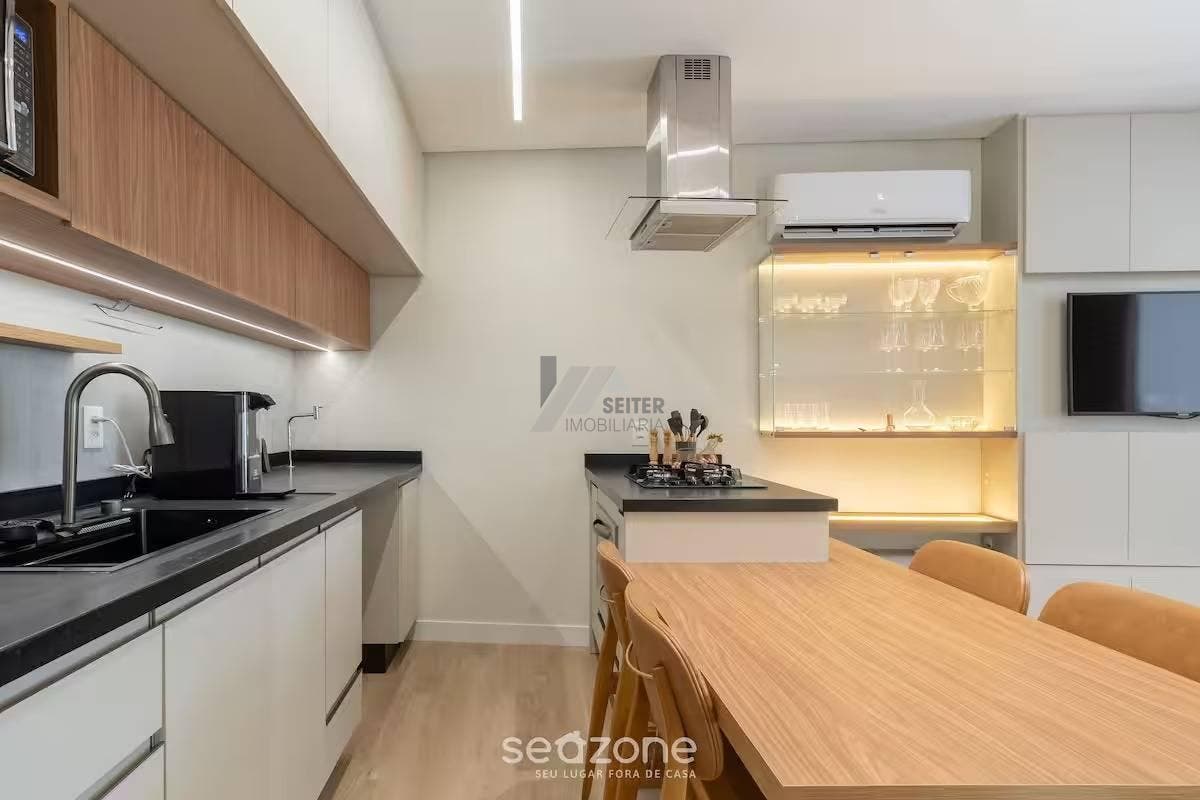 Apartamento com 1 quarto, Centro - Florianópolis