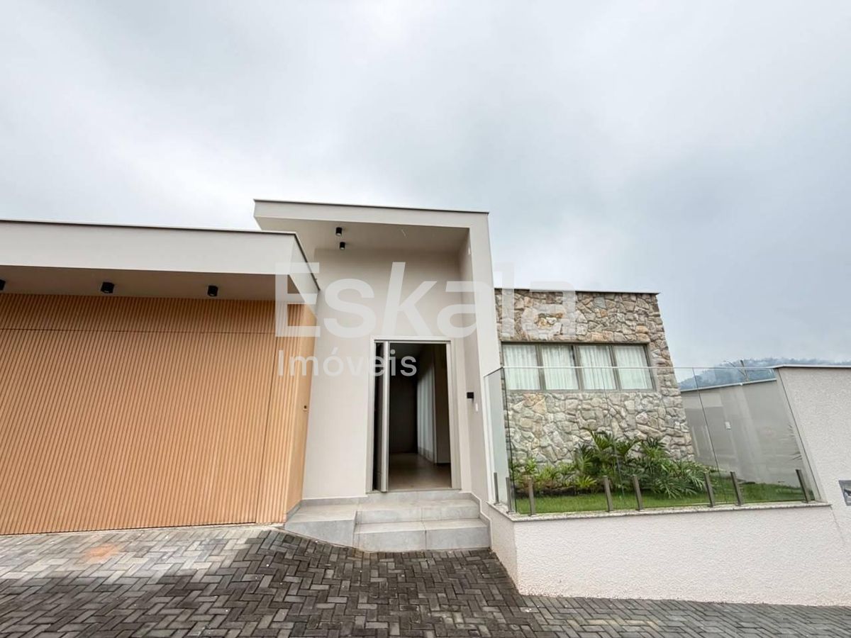 Casa Semimobiliada Com 01 Suíte + 02 Dormitórios Rau - Jaraguá Do Sul