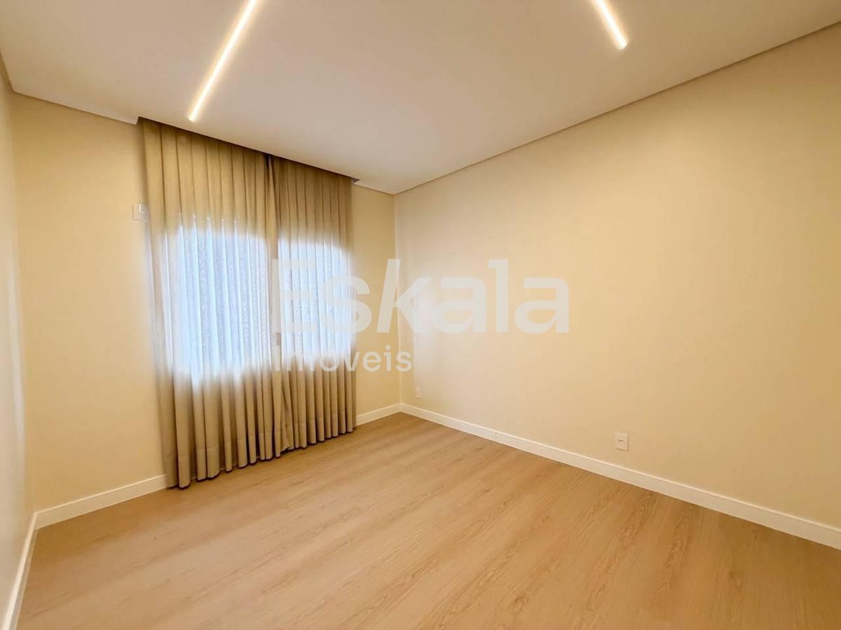 Casa Semimobiliada Com 01 Suíte + 02 Dormitórios Rau - Jaraguá Do Sul