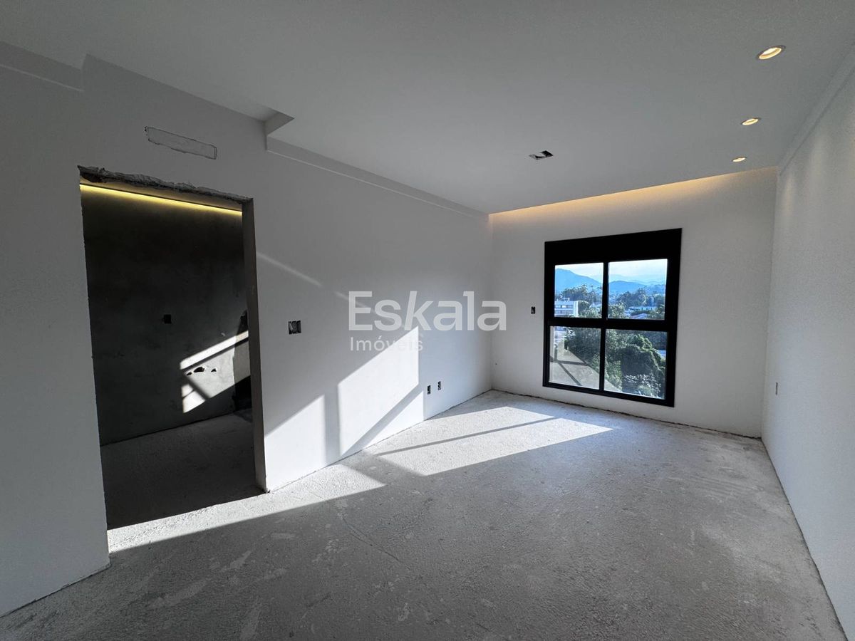 Apartamento Alto Padrão com 04 Suítes - Bairro Vila Nova, Jaraguá do Sul