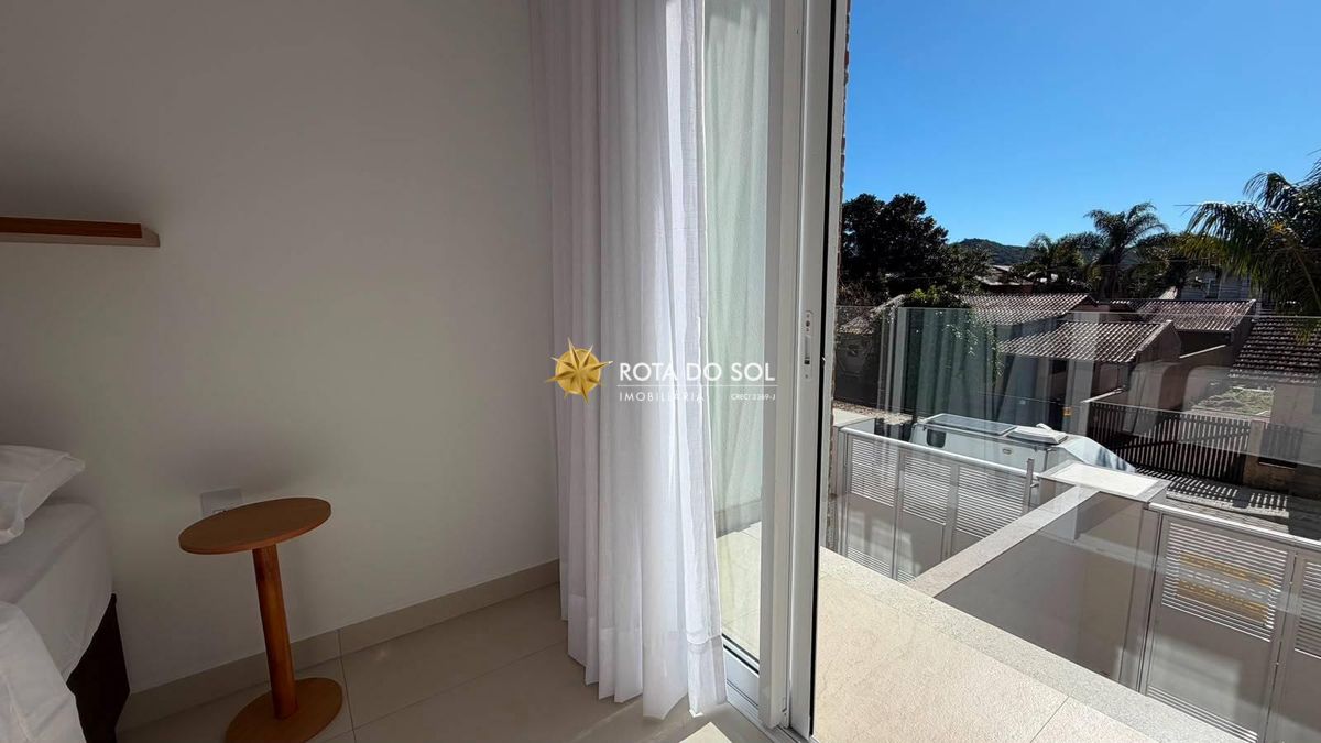 Sobrado Triplex 3 Suítes Praia Mariscal Bombinhas SC - 20