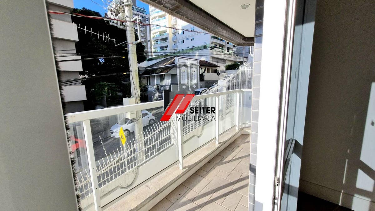 Apartamento de 4 dormitorios para alugar na Beira Mar de Florianopolis