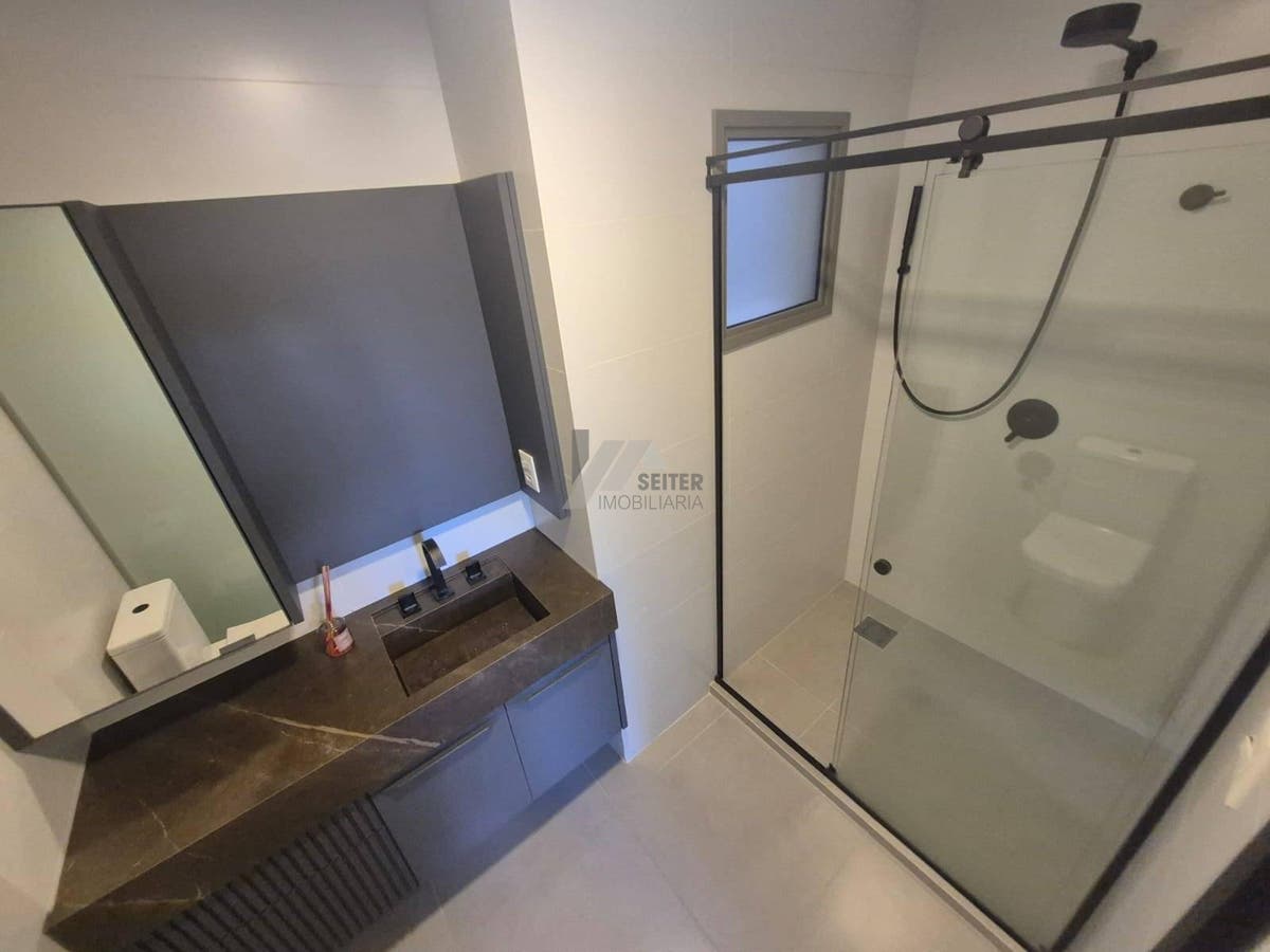 Apartamento a venda no Cacupe Florianopolis