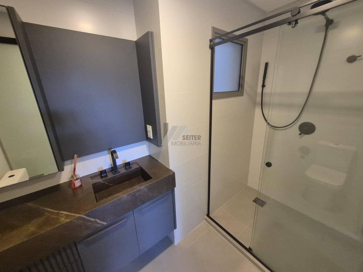 Apartamento a venda no Cacupe Florianopolis