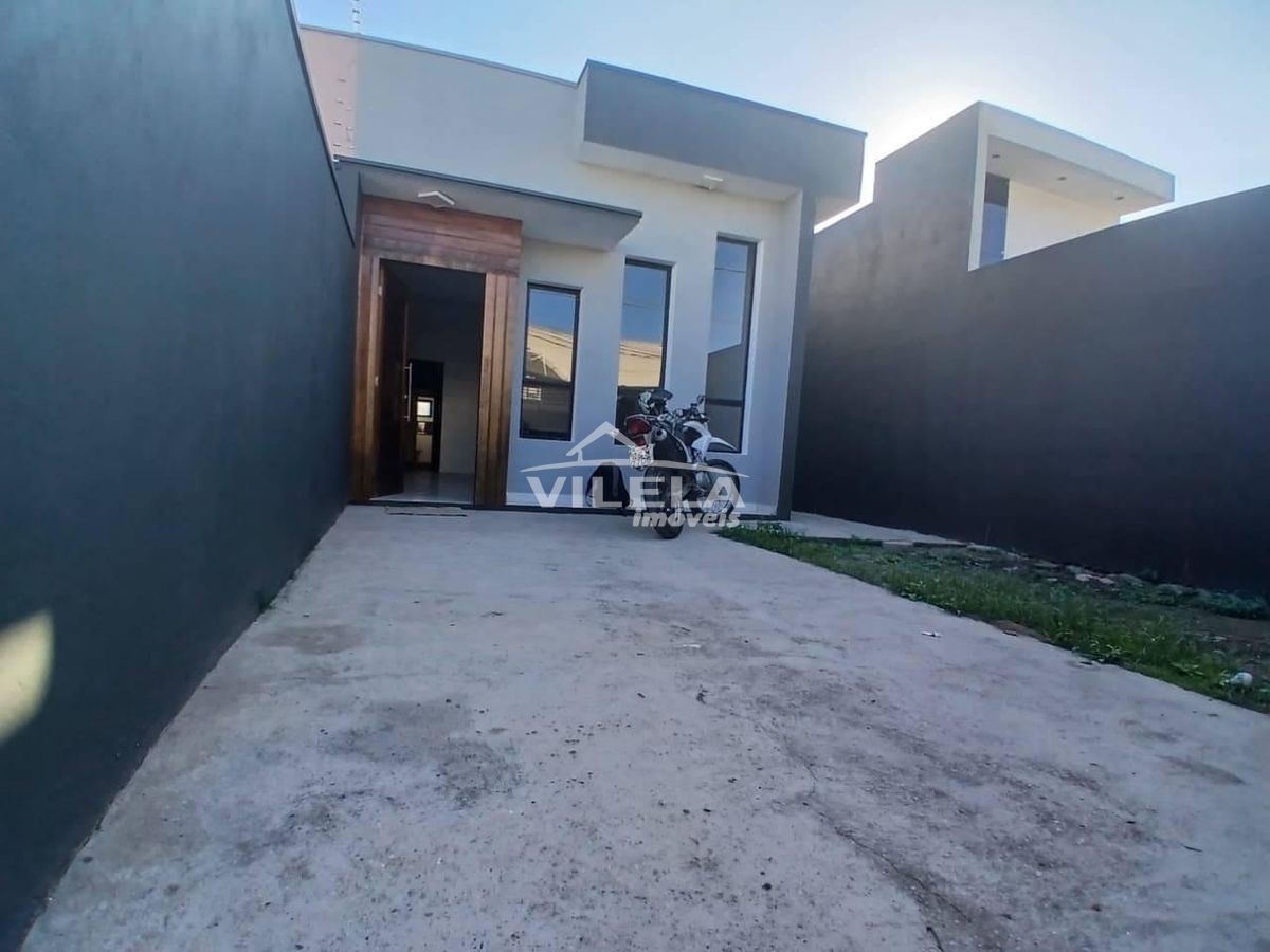 Casa Moderna com 3 Dormitórios-Ótima Localização no Bairro Morro do Algodão -Caraguatatuba-Sp!!!