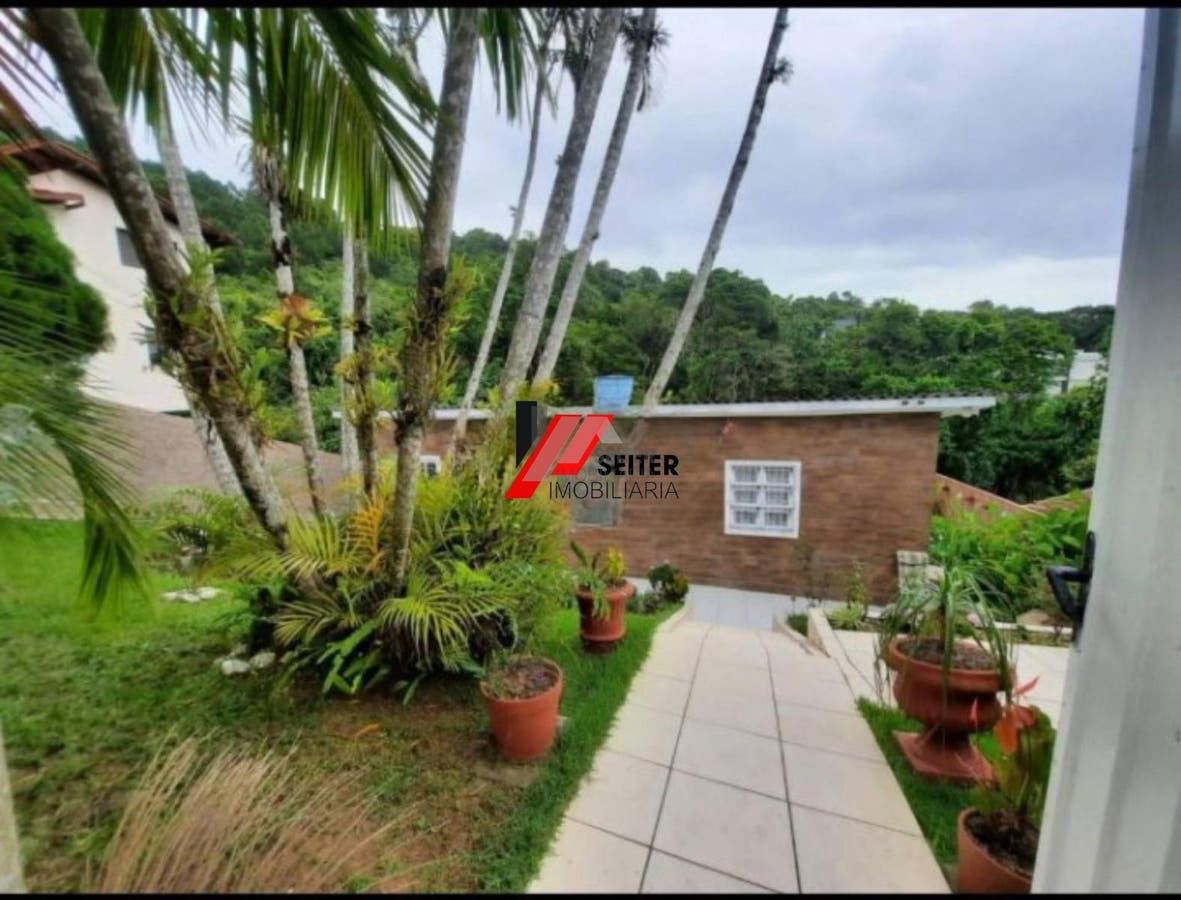 Casa de 2 domritorios a venda Florianopolis Itacorubi
