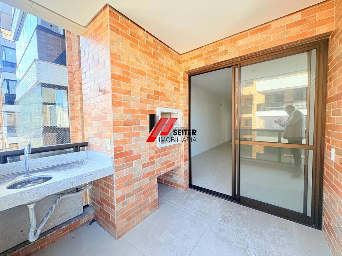 Apartamento à venda no Itacorubi Florianópolis