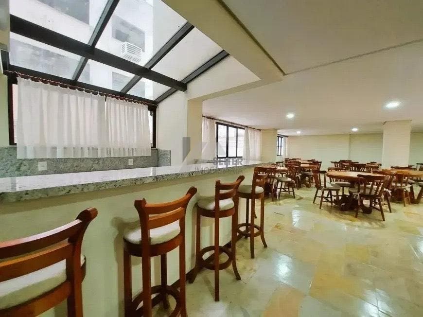 Apartamento com 3 quartos, Centro - Florianópolis