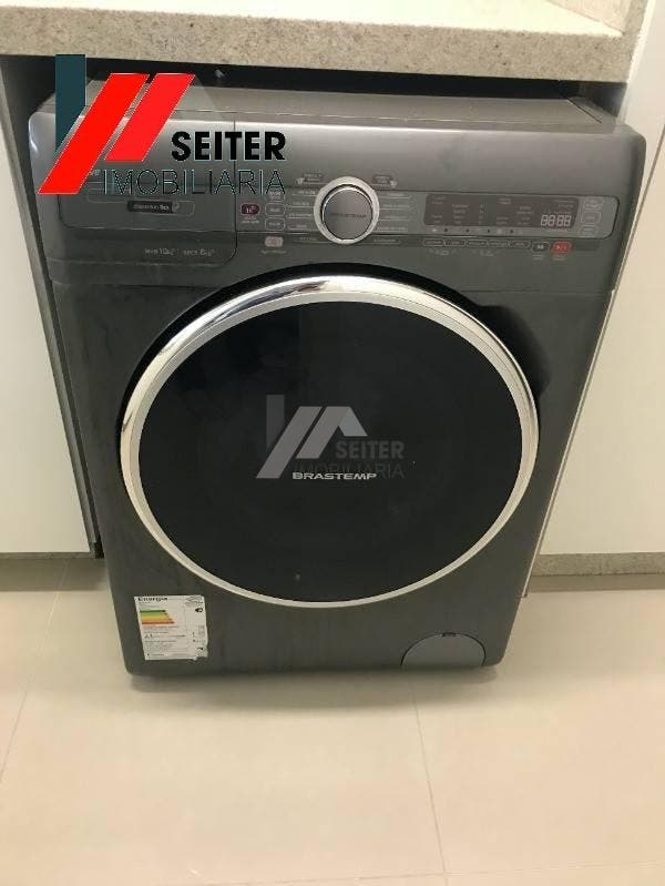 Apartamento 3 dormitórios com suite à venda centro Florianopolis