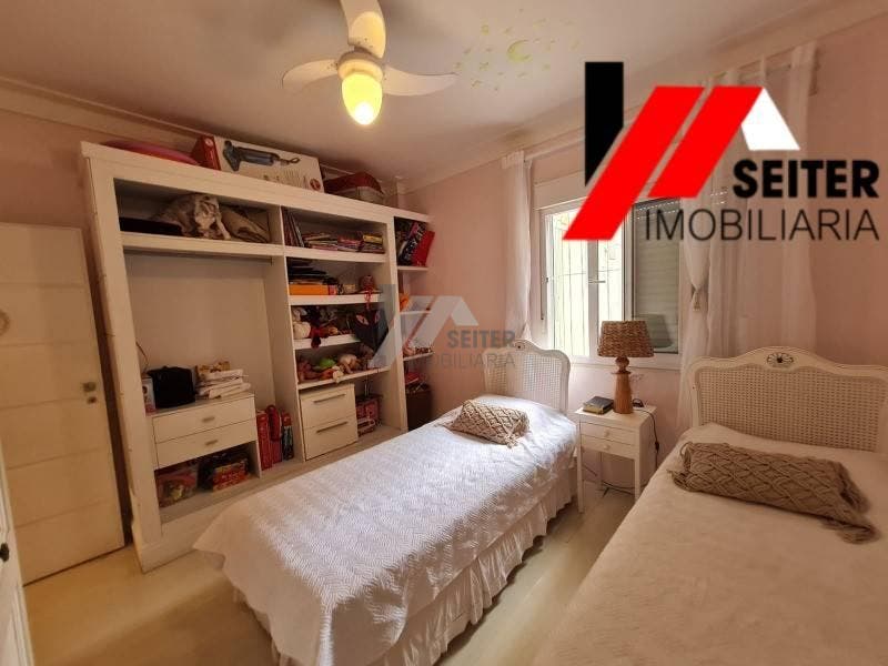 Apartamento de 3 dormitorios a venda Centro Florianopolis